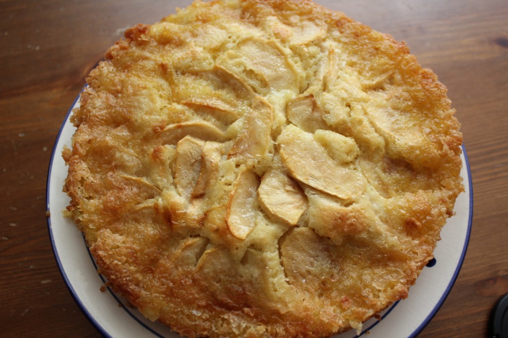 APPLE CAKE