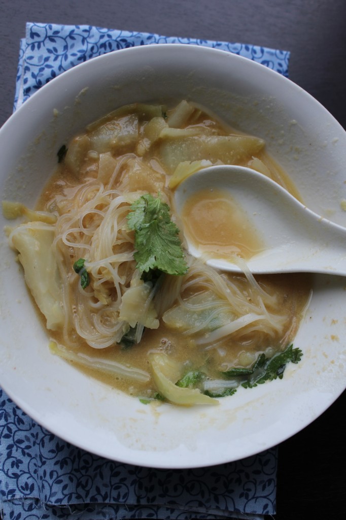 cabbage mung beans peanut soup