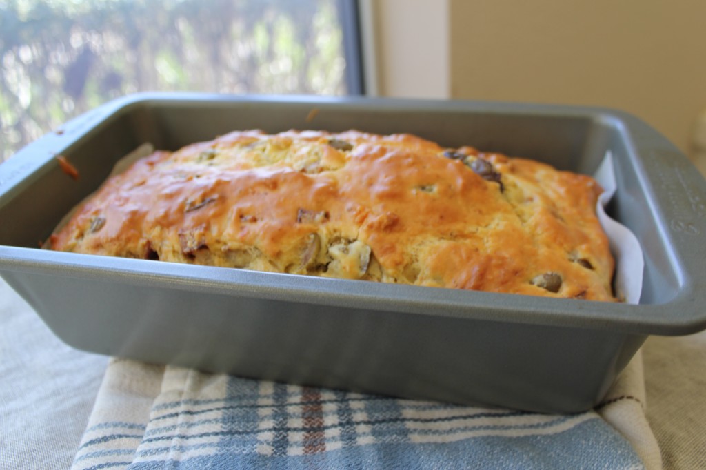 Olive and Cheese Loaf Bread